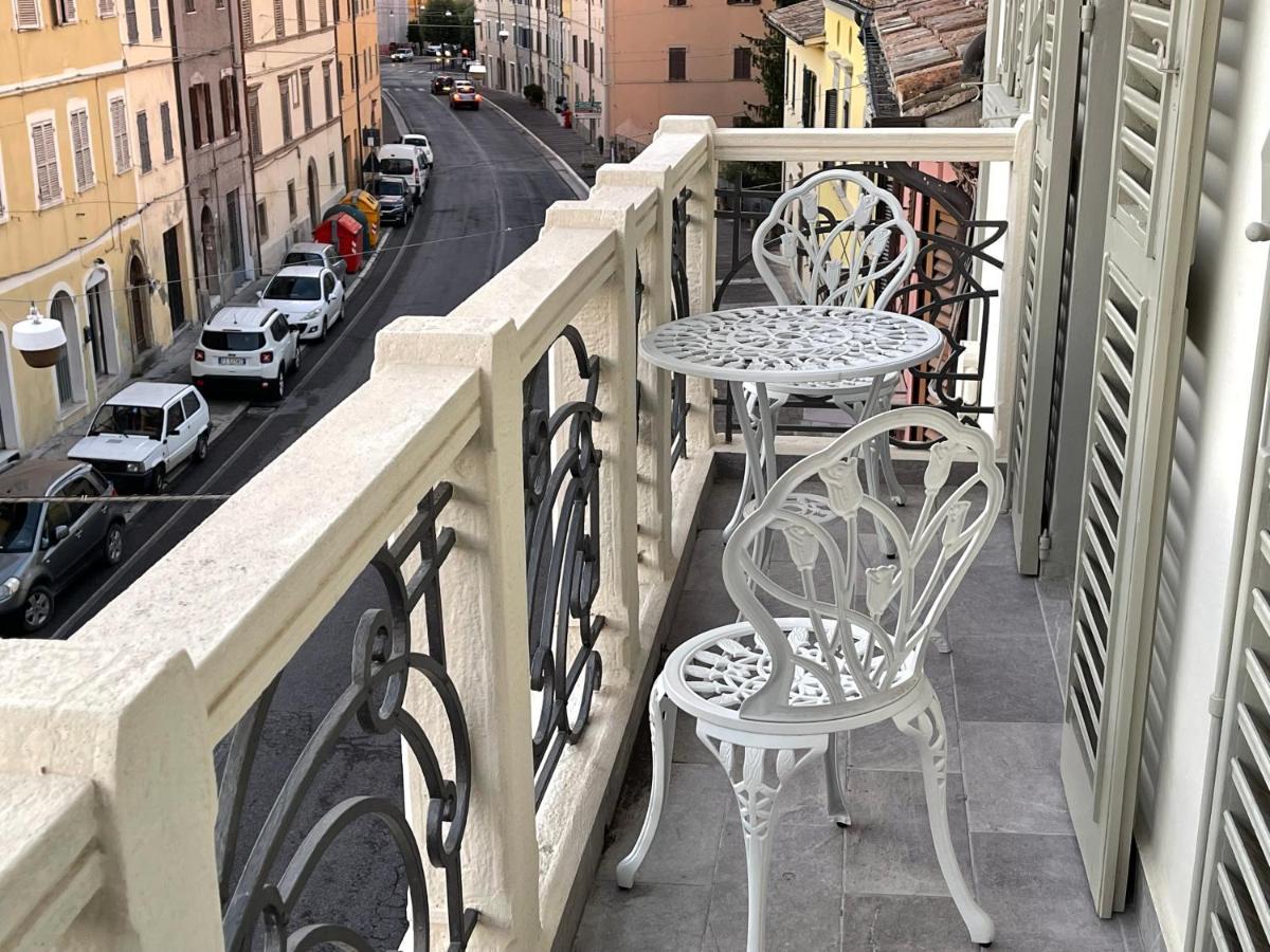 Ferienwohnung Palazzoregina Pergola Exterior foto